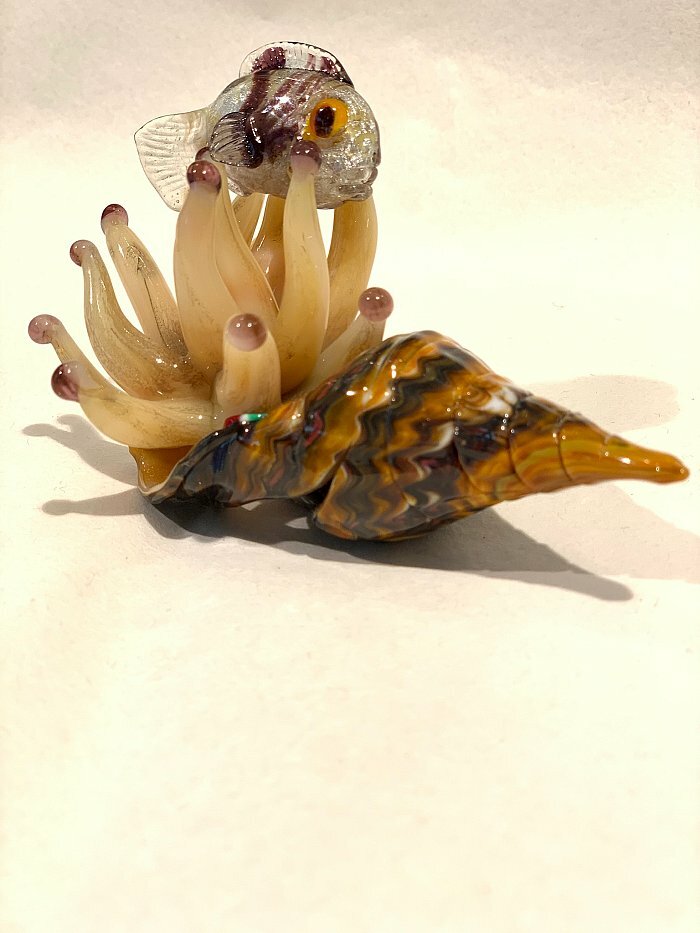 Glassmade: Fish and anemone