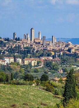 Chianti region and San Gimignano ❒ Tour Leader Italy